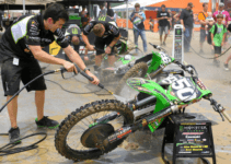 How To Wash A Dirt Bike Like A Pro? (Easy Method)