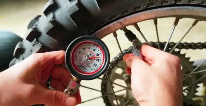 dirt bike tire pressure